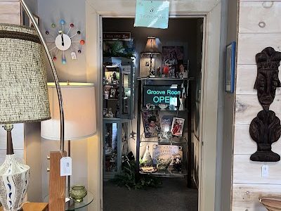 Dashwood Vintage & Flora